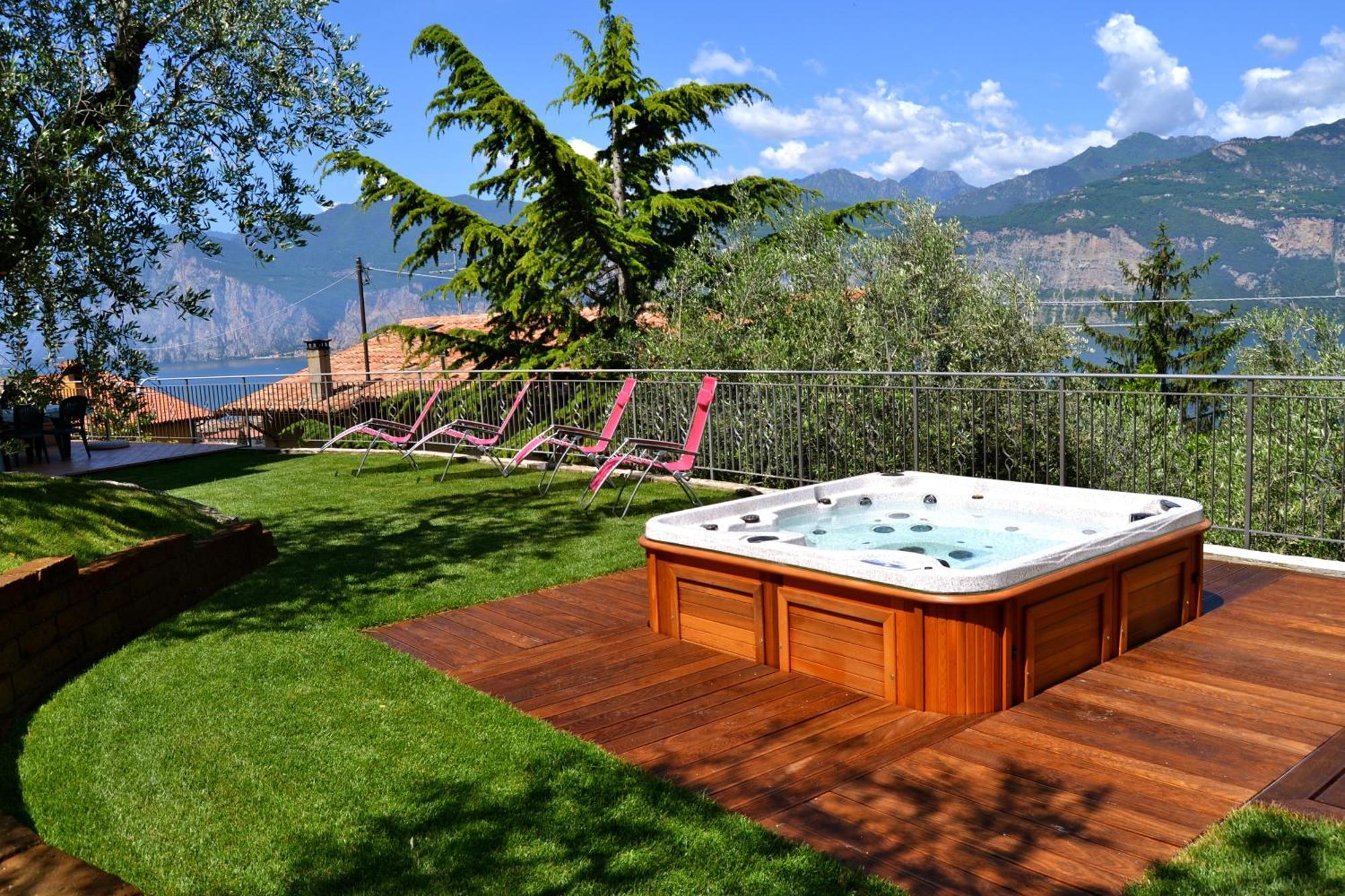 Appartamenti La Perla Malcesine Esterno foto