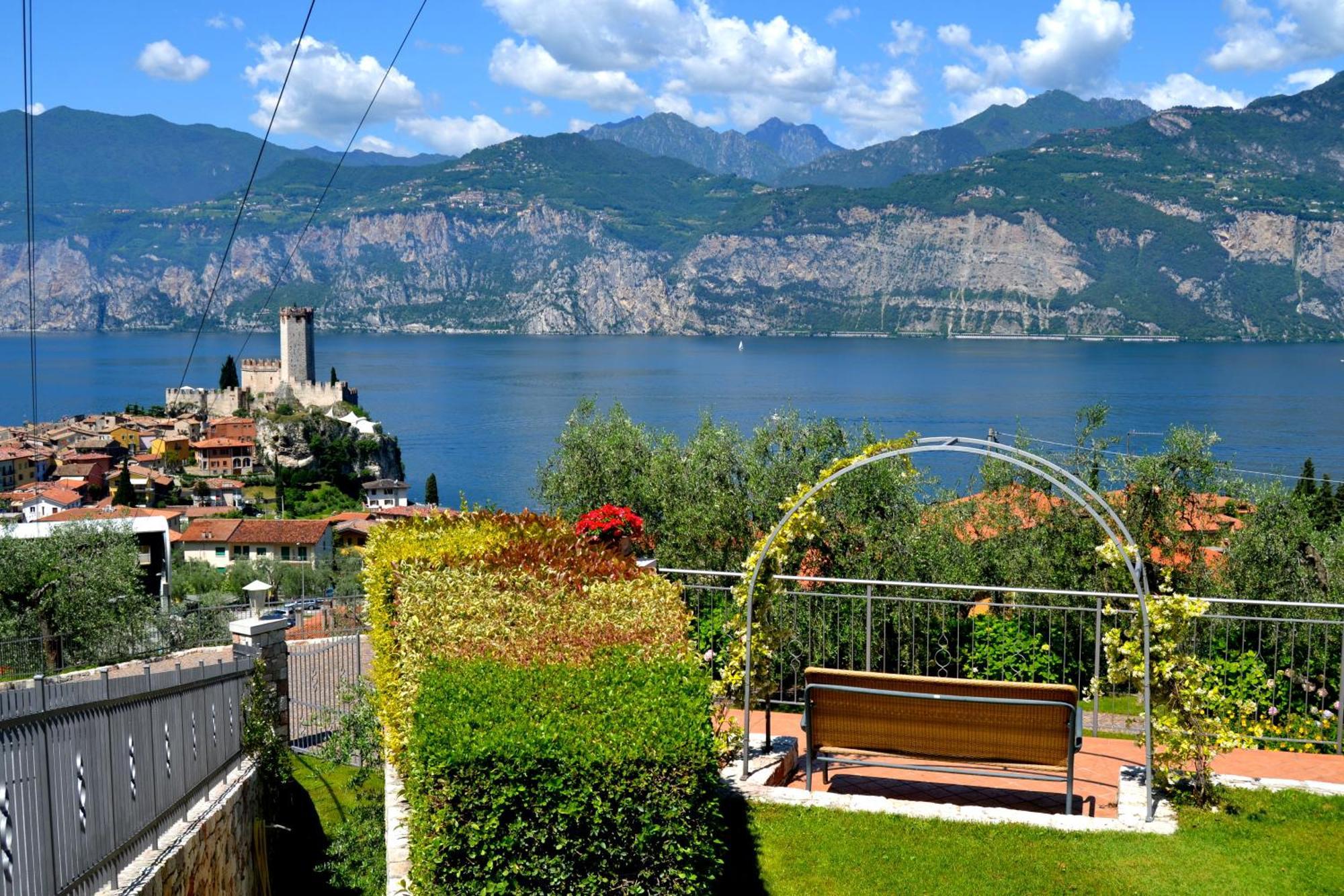 Appartamenti La Perla Malcesine Esterno foto